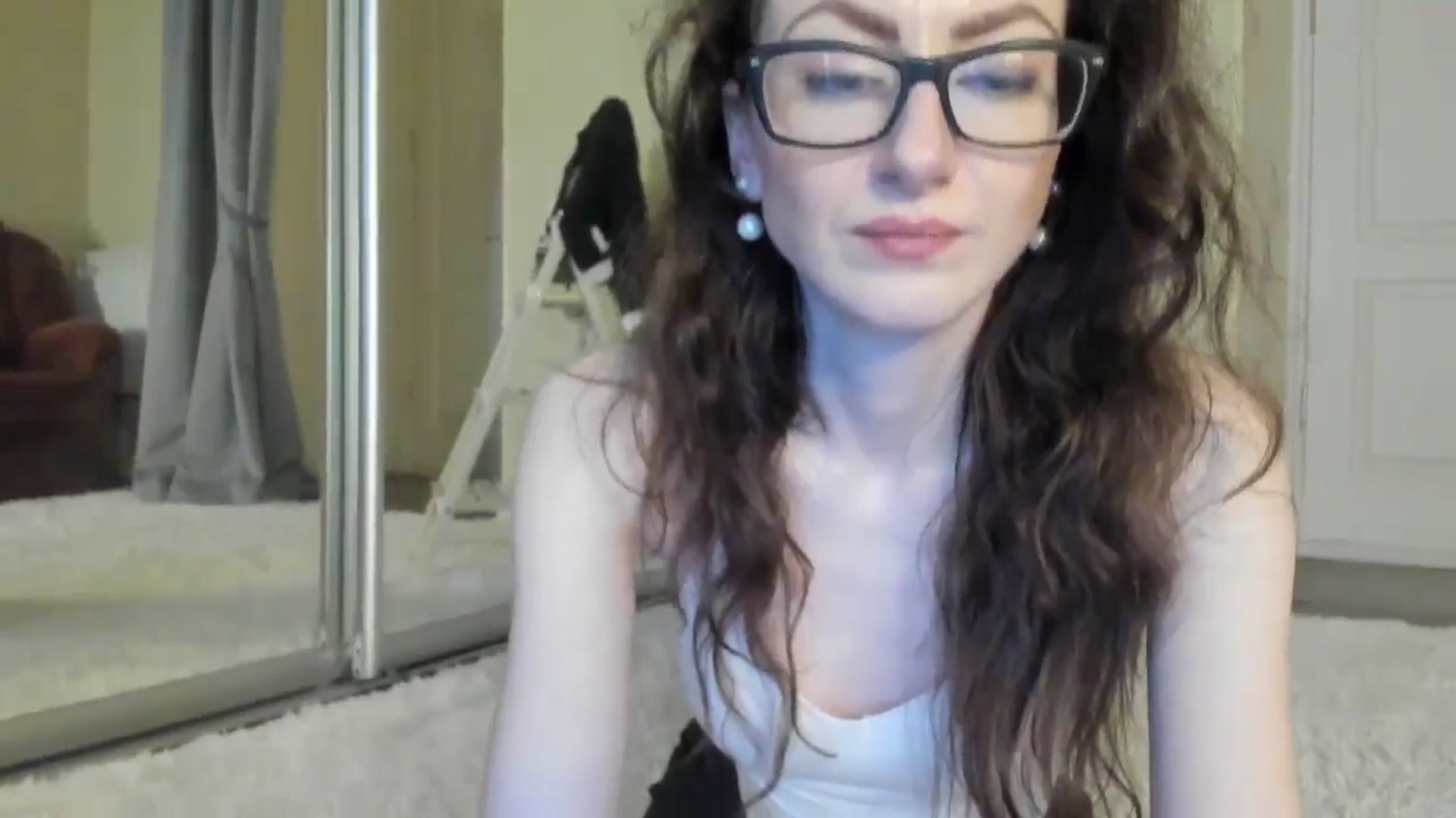 Gallery image thumbnail from Baby_Jewel's myfreecams stream on, 06/20/2024, 11:35 image 3 of 20