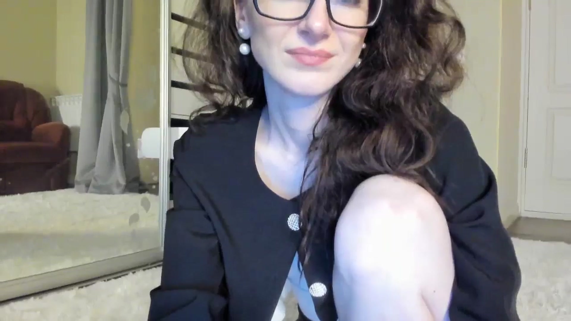 Gallery image thumbnail from Baby_Jewel's myfreecams stream on, 06/20/2024, 12:33 image 16 of 20