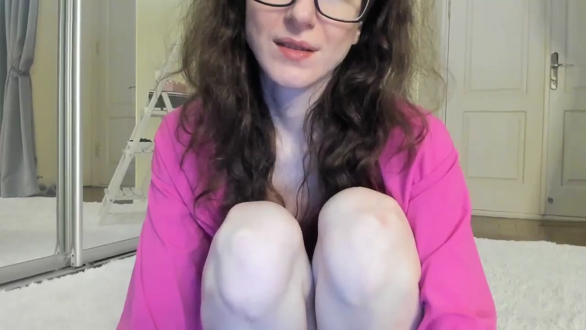 Gallery image thumbnail from Baby_Jewel's myfreecams stream on, 06/21/2024, 10:52 image 5 of 20