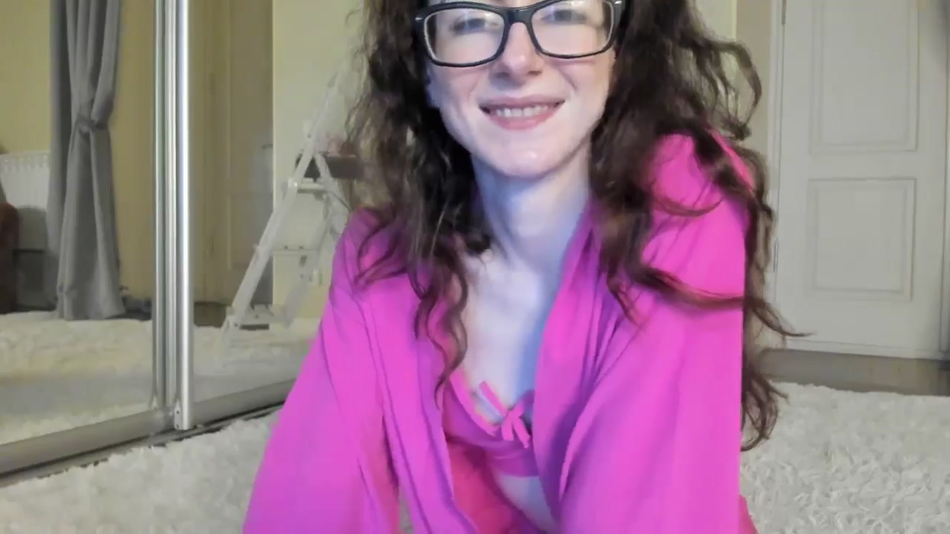 Gallery image thumbnail from Baby_Jewel's myfreecams stream on, 06/21/2024, 13:19 image 6 of 20