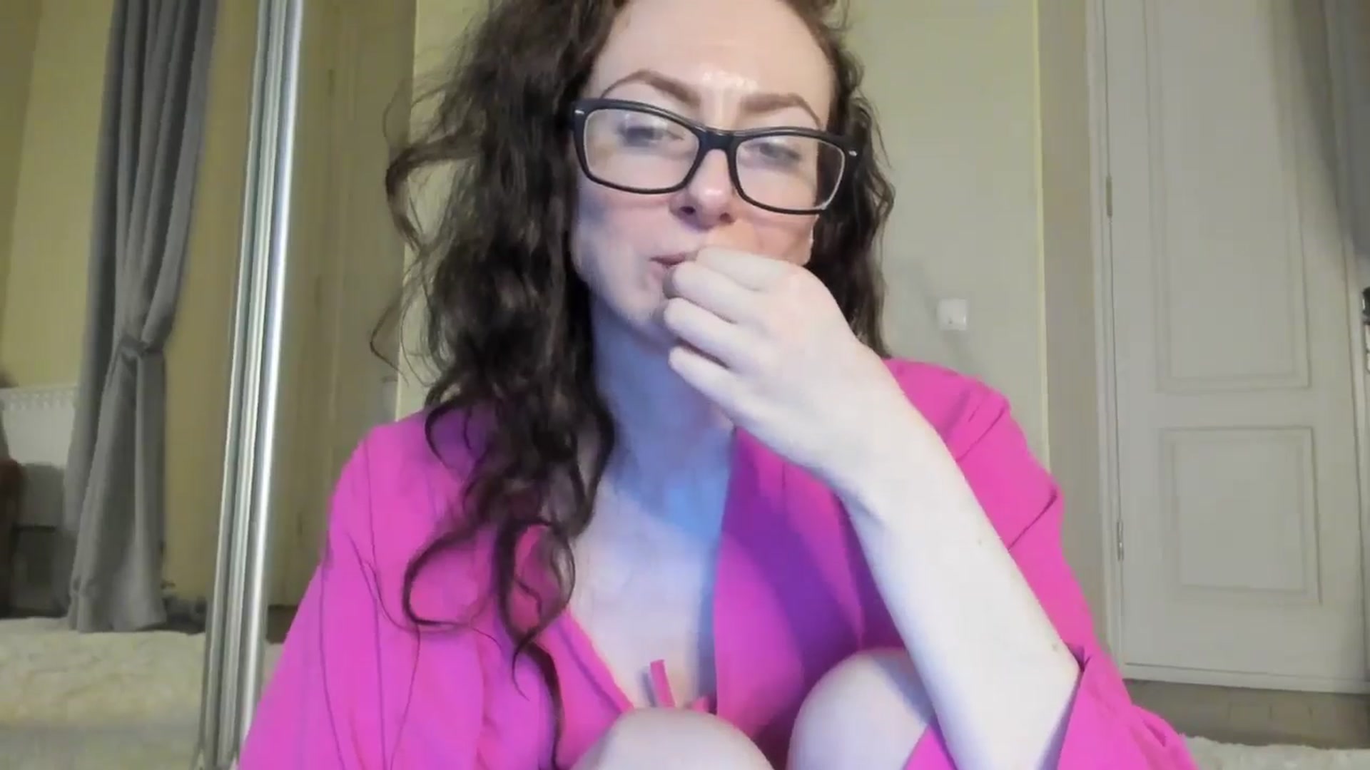Gallery image thumbnail from Baby_Jewel's myfreecams stream on, 06/21/2024, 13:19 image 19 of 20