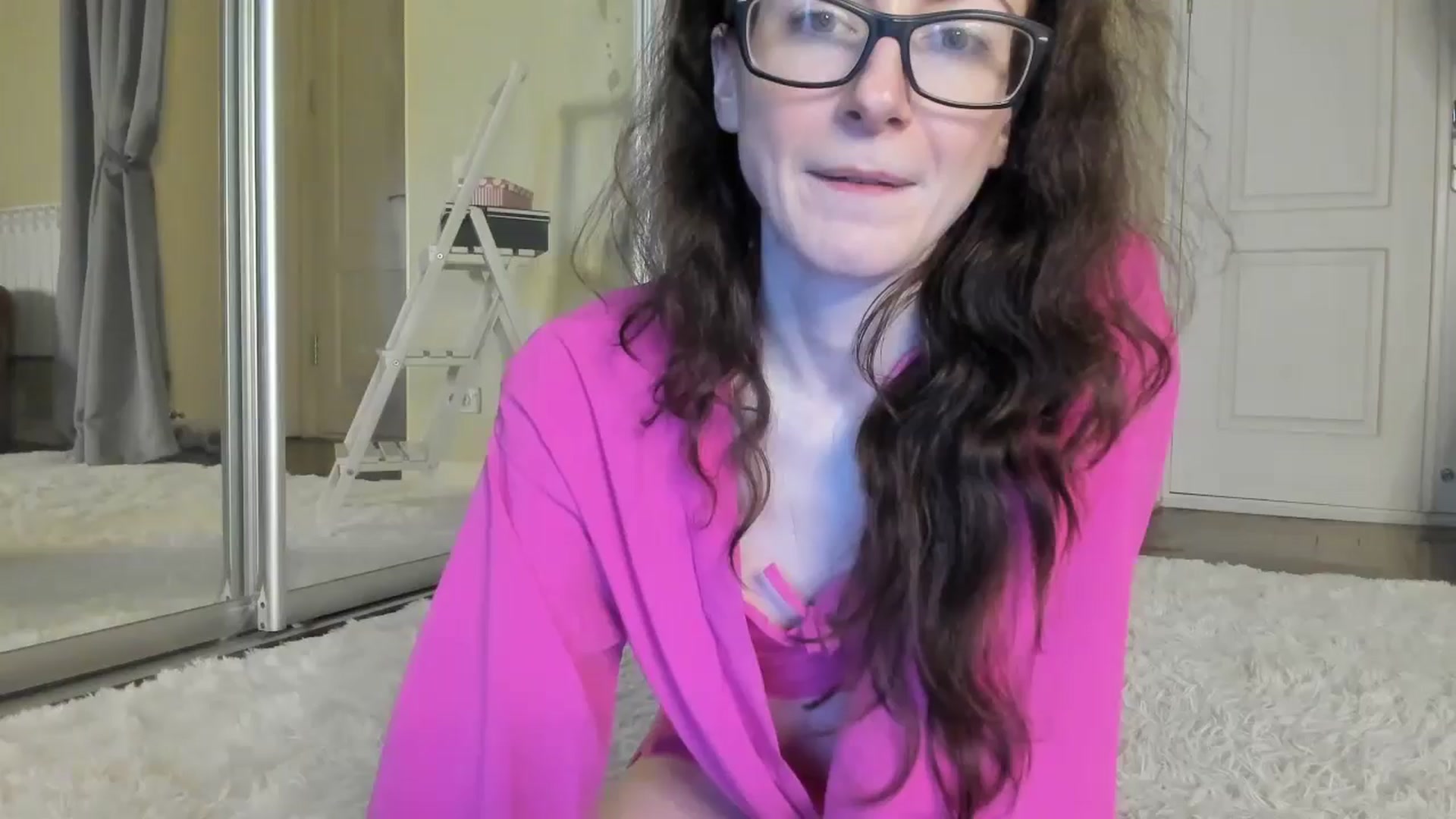 Gallery image thumbnail from Baby_Jewel's myfreecams stream on, 06/21/2024, 13:19 image 2 of 20