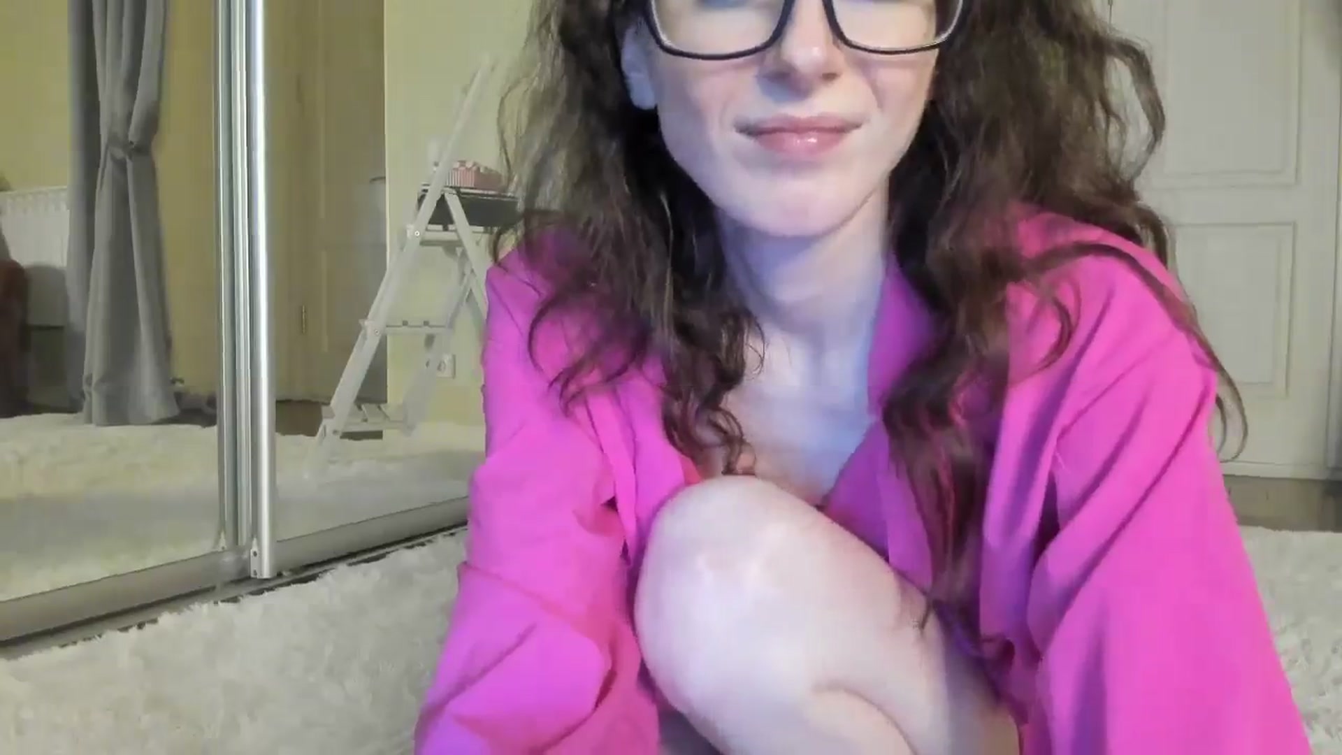 Gallery image thumbnail from Baby_Jewel's myfreecams stream on, 06/21/2024, 13:19 image 7 of 20