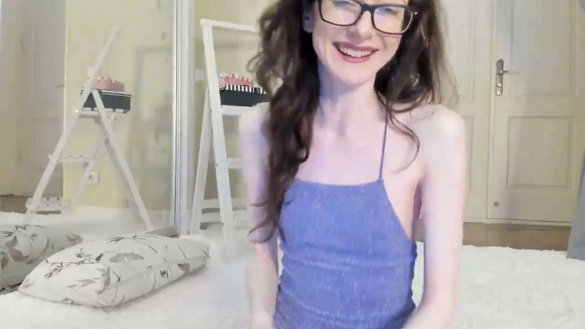 Gallery image thumbnail from Baby_Jewel's myfreecams stream on, 06/22/2024, 14:03 image 6 of 20