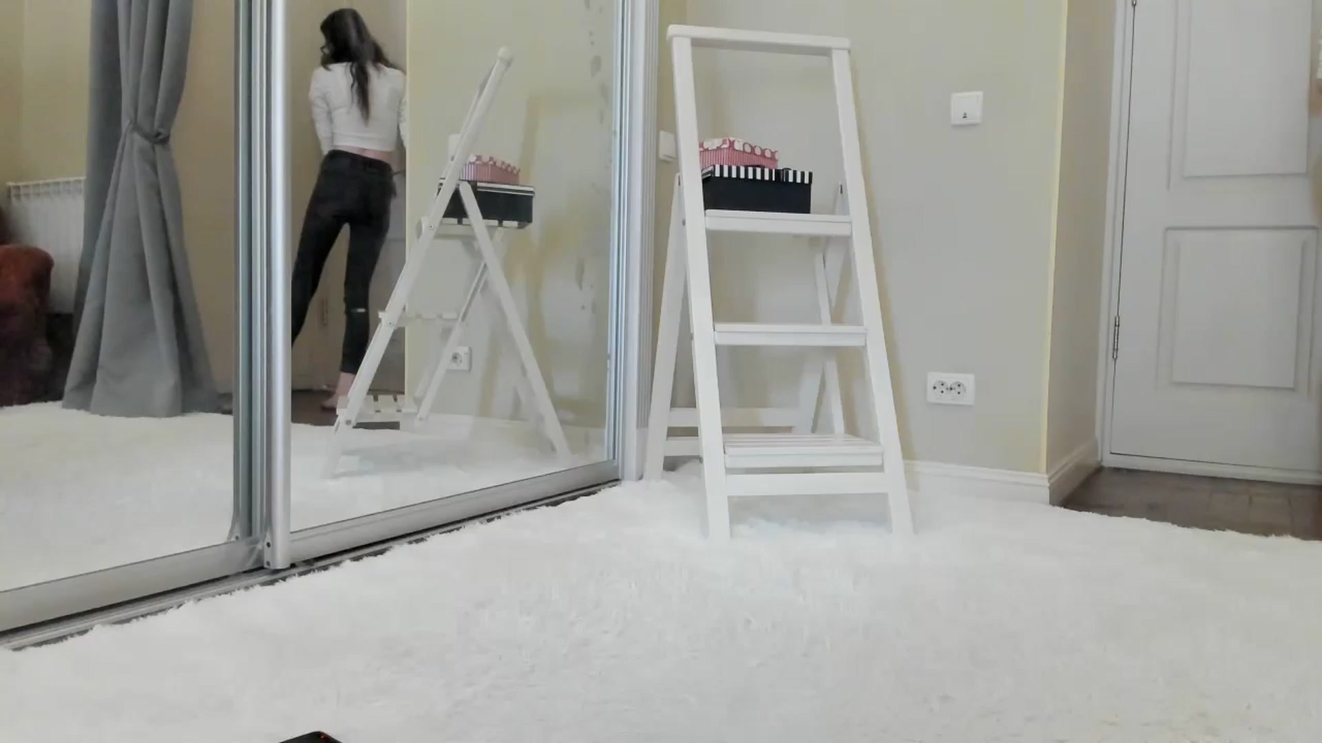 Gallery image thumbnail from Baby_Jewel's myfreecams stream on, 06/24/2024, 10:39 image 9 of 20