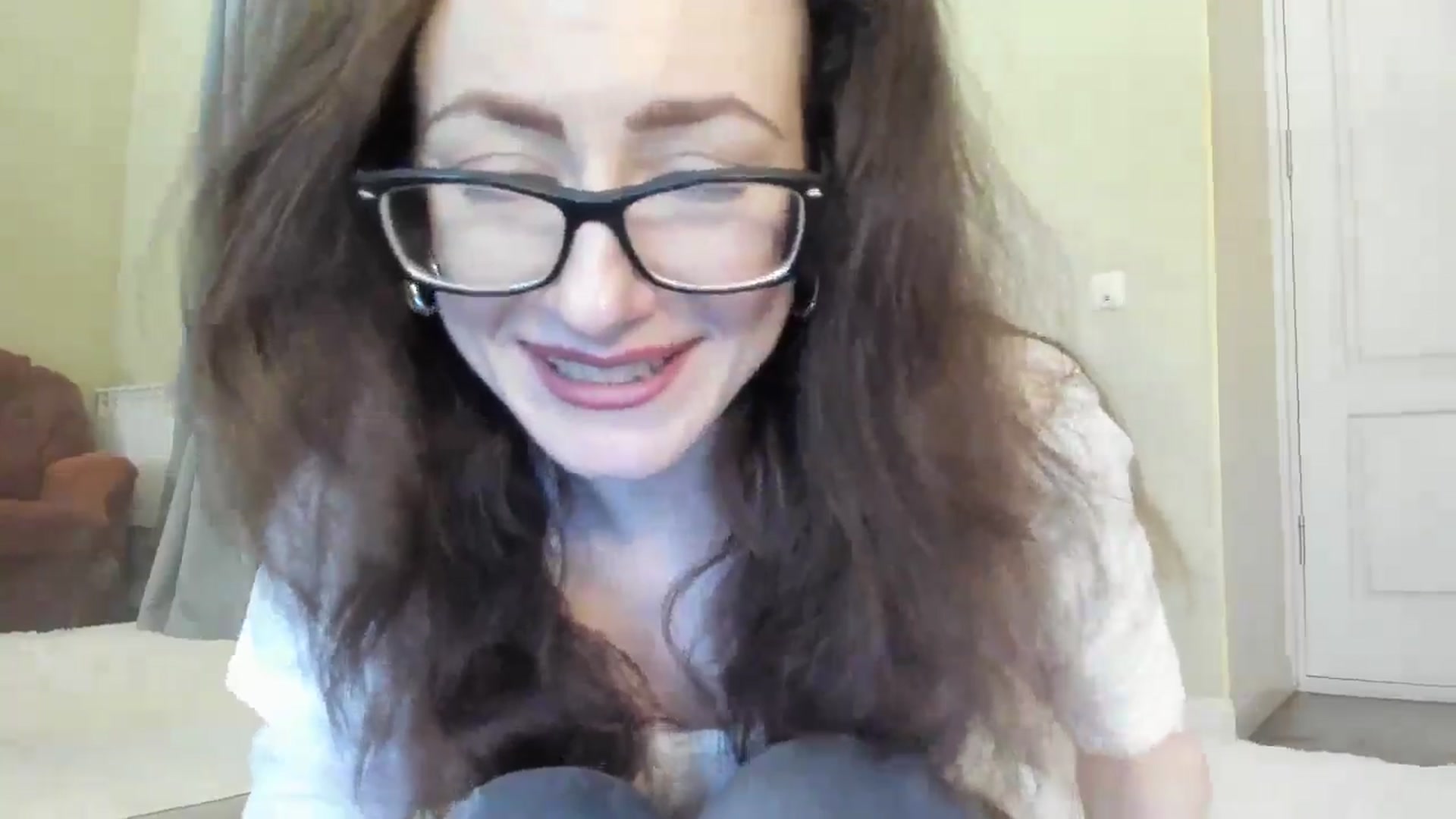Gallery image thumbnail from Baby_Jewel's myfreecams stream on, 06/24/2024, 10:39 image 17 of 20