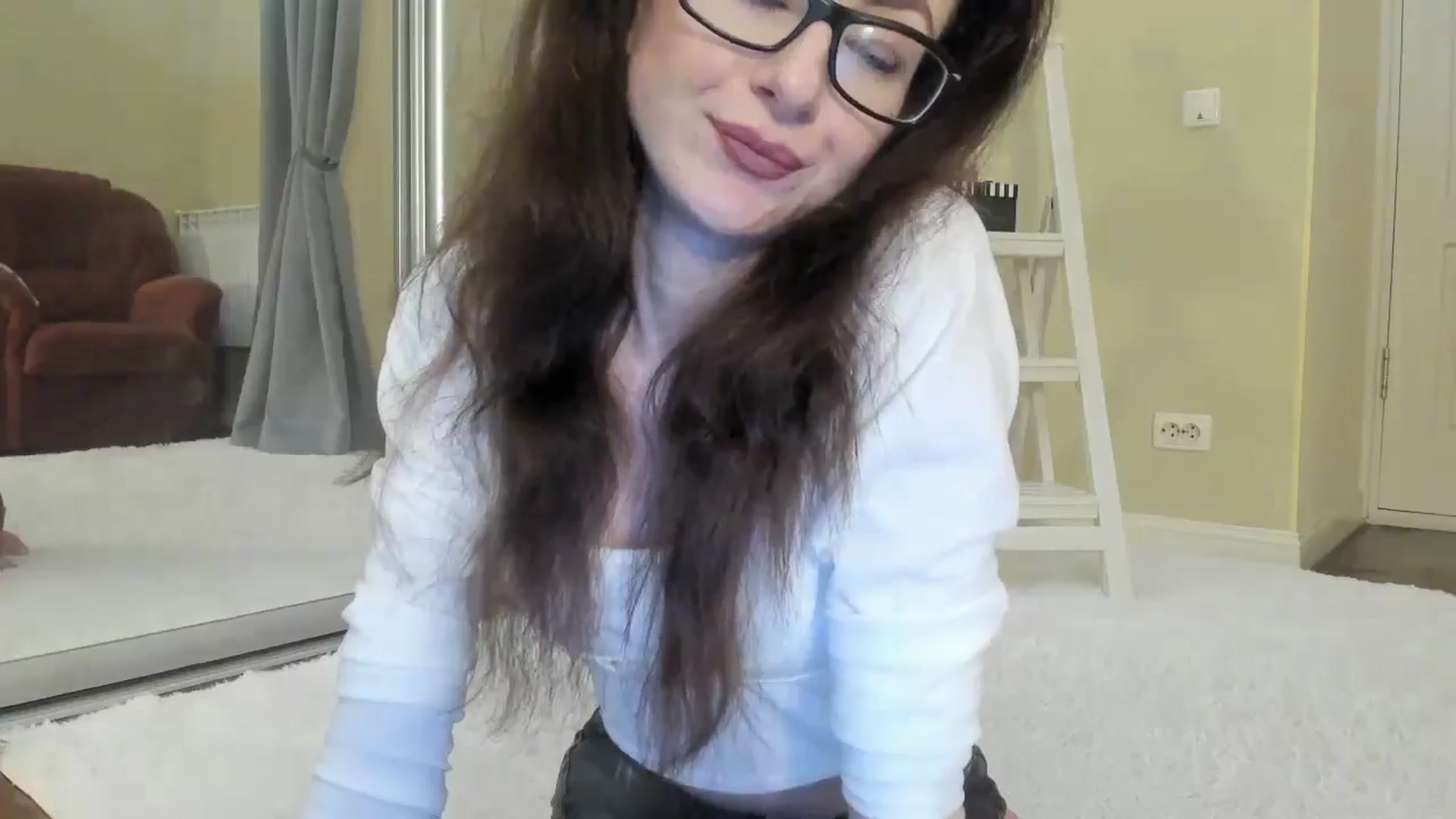 Gallery image thumbnail from Baby_Jewel's myfreecams stream on, 06/24/2024, 10:39 image 18 of 20