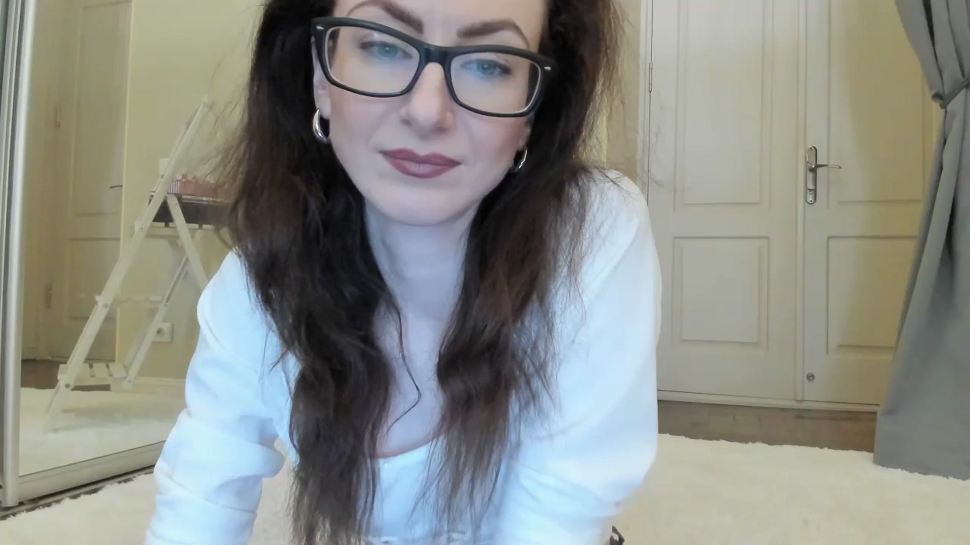 Gallery image thumbnail from Baby_Jewel's myfreecams stream on, 06/24/2024, 10:39 image 3 of 20
