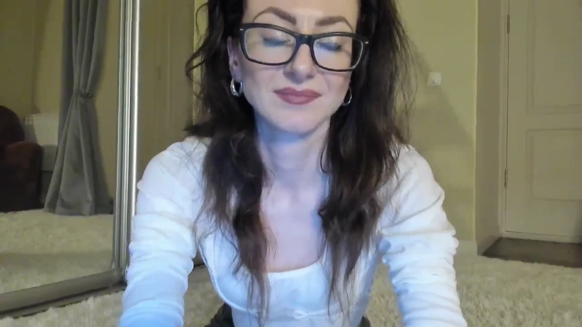 Gallery image thumbnail from Baby_Jewel's myfreecams stream on, 06/24/2024, 11:43 image 9 of 20