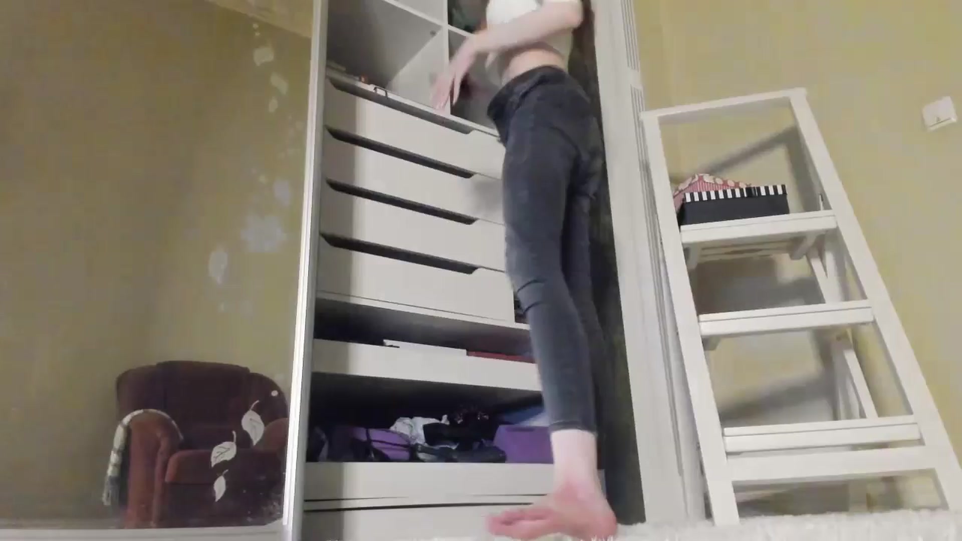 Gallery image thumbnail from Baby_Jewel's myfreecams stream on, 06/24/2024, 13:18 image 1 of 20