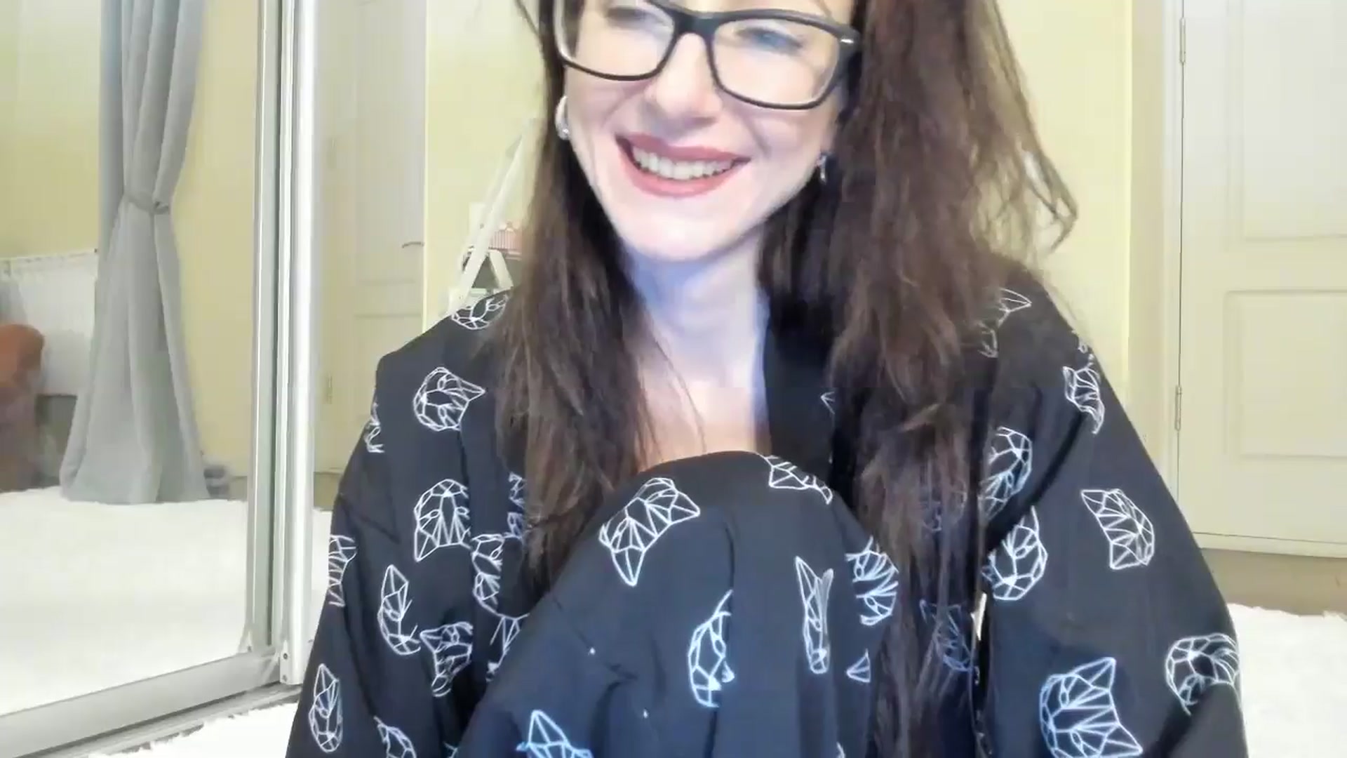 Gallery image thumbnail from Baby_Jewel's myfreecams stream on, 06/26/2024, 12:21 image 3 of 20