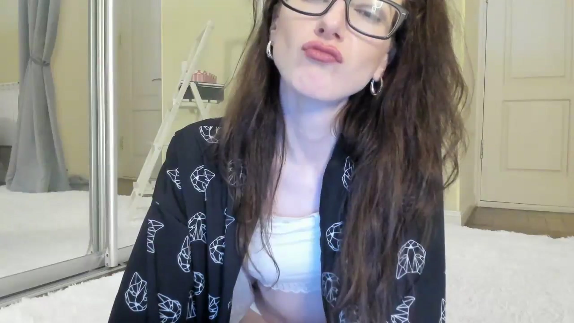 Gallery image thumbnail from Baby_Jewel's myfreecams stream on, 06/26/2024, 13:19 image 4 of 20