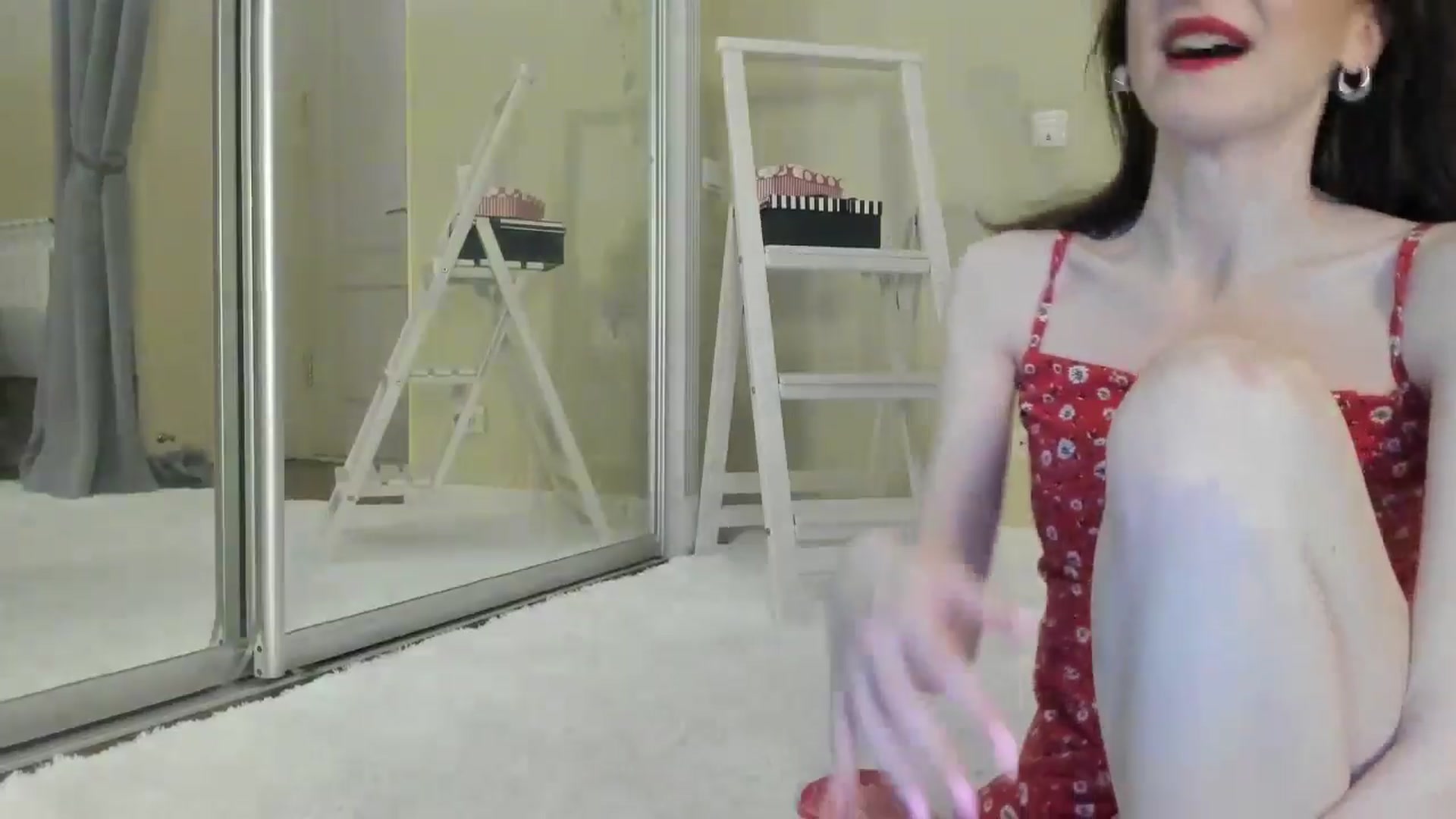 Gallery image thumbnail from Baby_Jewel's myfreecams stream on, 06/27/2024, 10:05 image 14 of 20