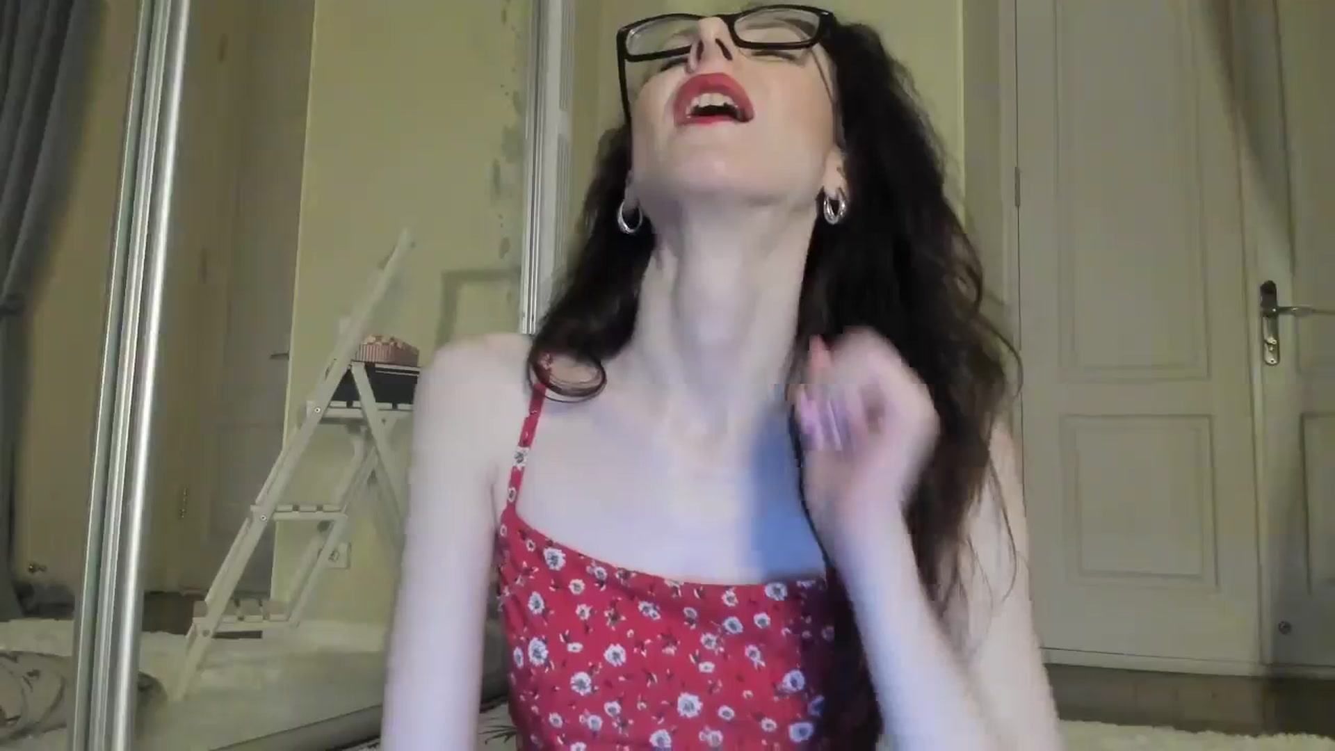Gallery image thumbnail from Baby_Jewel's myfreecams stream on, 06/27/2024, 11:19 image 17 of 20