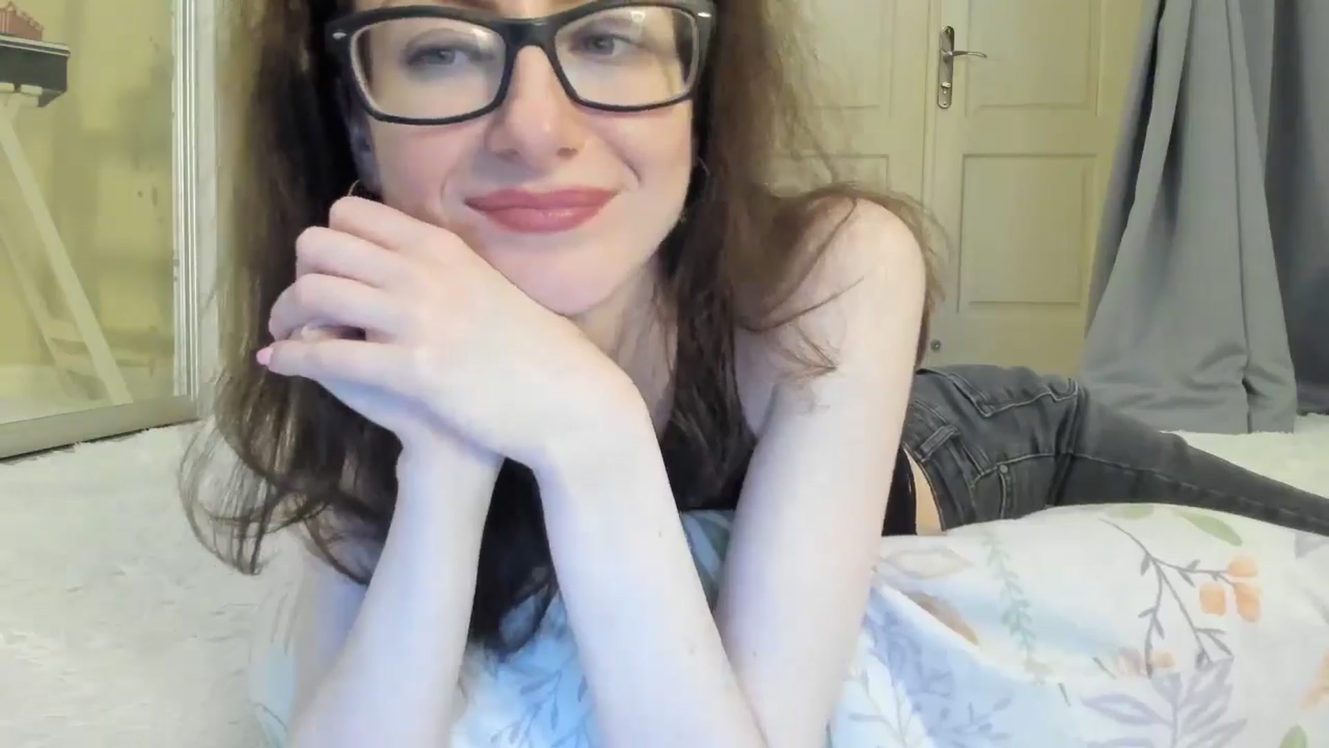 Gallery image thumbnail from Baby_Jewel's myfreecams stream on, 06/28/2024, 12:22 image 18 of 20