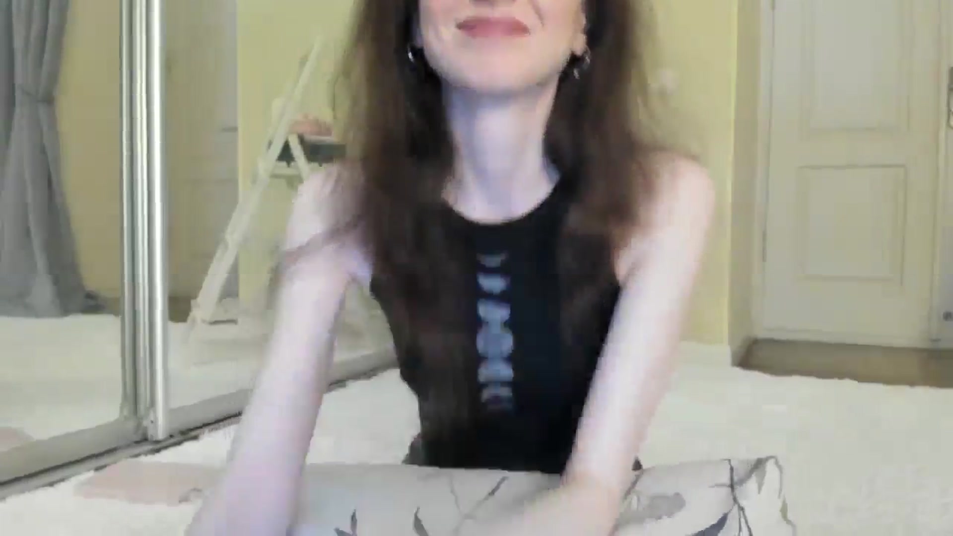 Gallery image thumbnail from Baby_Jewel's myfreecams stream on, 06/28/2024, 12:22 image 5 of 20