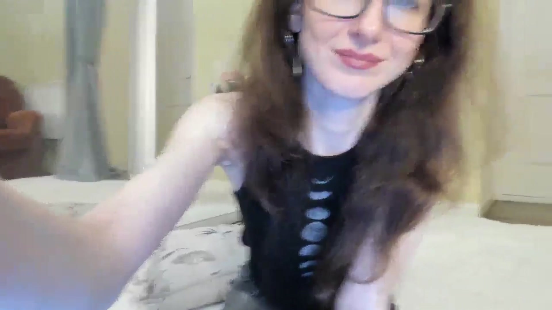 Gallery image thumbnail from Baby_Jewel's myfreecams stream on, 06/28/2024, 12:22 image 8 of 20