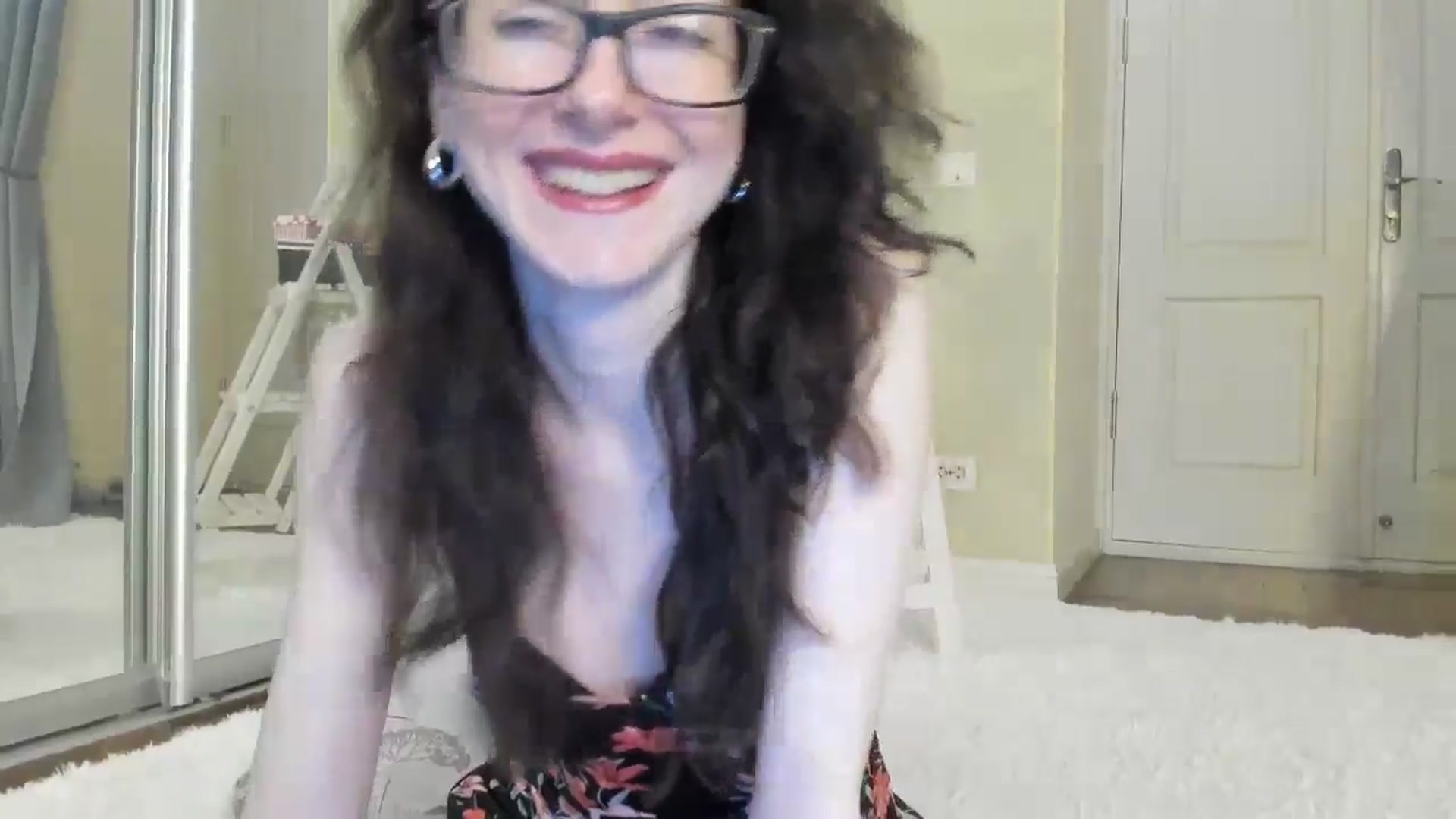 Gallery image thumbnail from Baby_Jewel's myfreecams stream on, 07/14/2024, 12:01 image 17 of 20