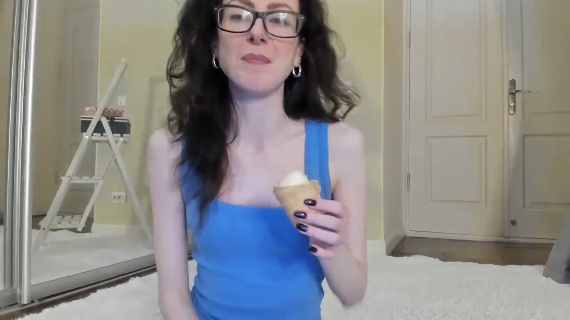 Gallery image thumbnail from Baby_Jewel's myfreecams stream on, 07/17/2024, 10:56 image 6 of 20