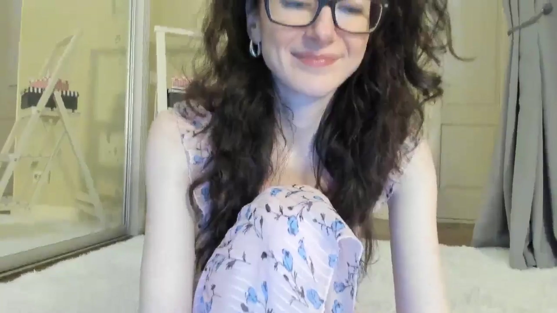 Gallery image thumbnail from Baby_Jewel's myfreecams stream on, 07/26/2024, 13:28 image 6 of 20