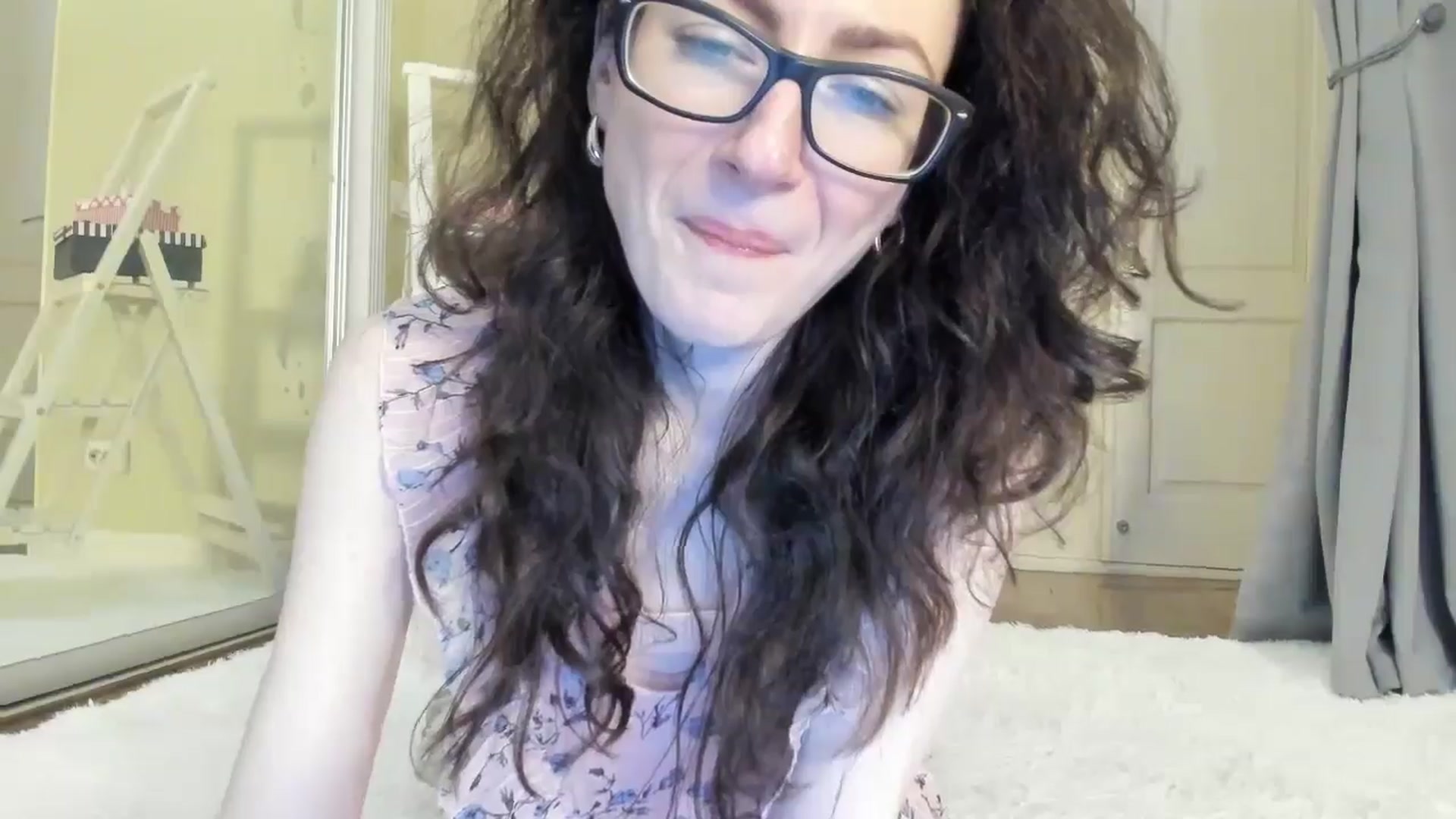 Gallery image thumbnail from Baby_Jewel's myfreecams stream on, 07/26/2024, 13:28 image 4 of 20