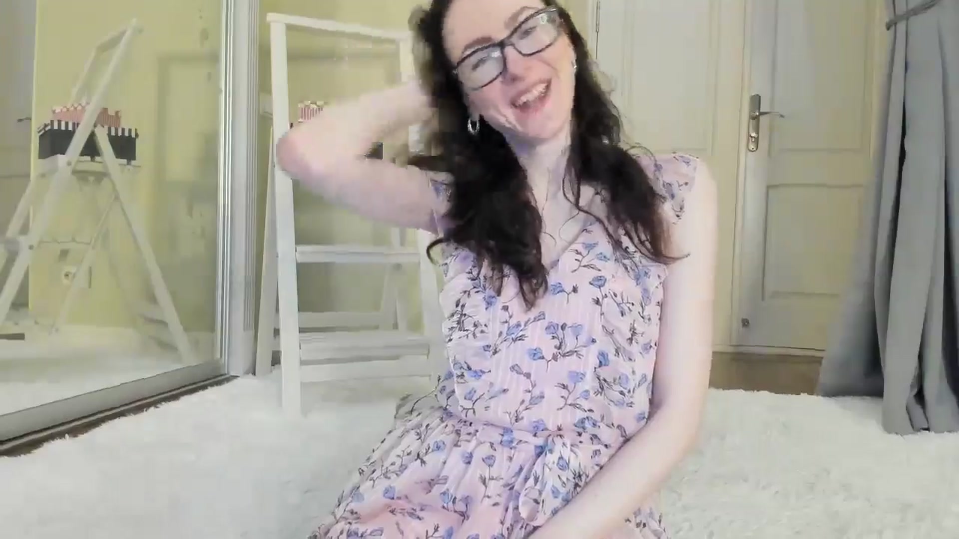 Gallery image thumbnail from Baby_Jewel's myfreecams stream on, 07/26/2024, 13:28 image 8 of 20
