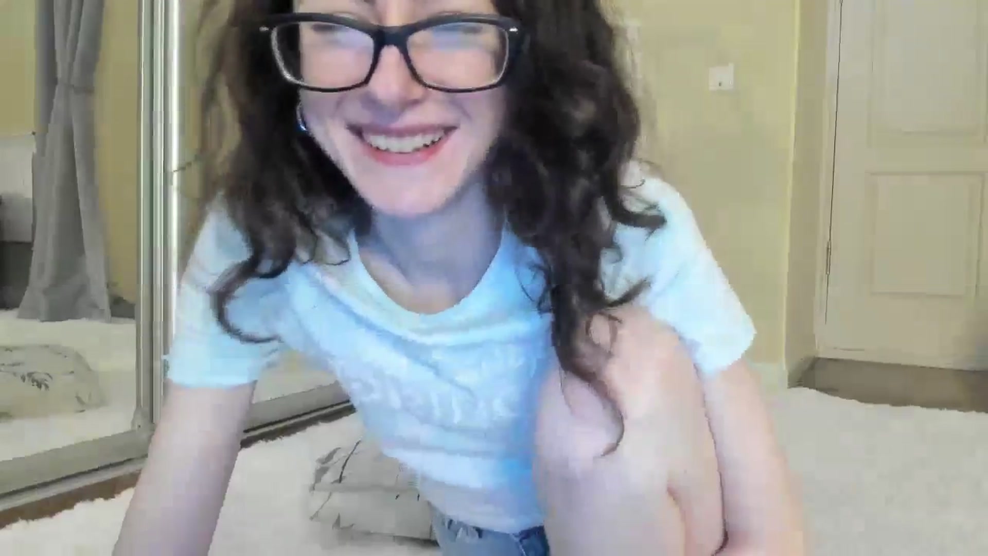Gallery image thumbnail from Baby_Jewel's myfreecams stream on, 07/31/2024, 12:44 image 7 of 20