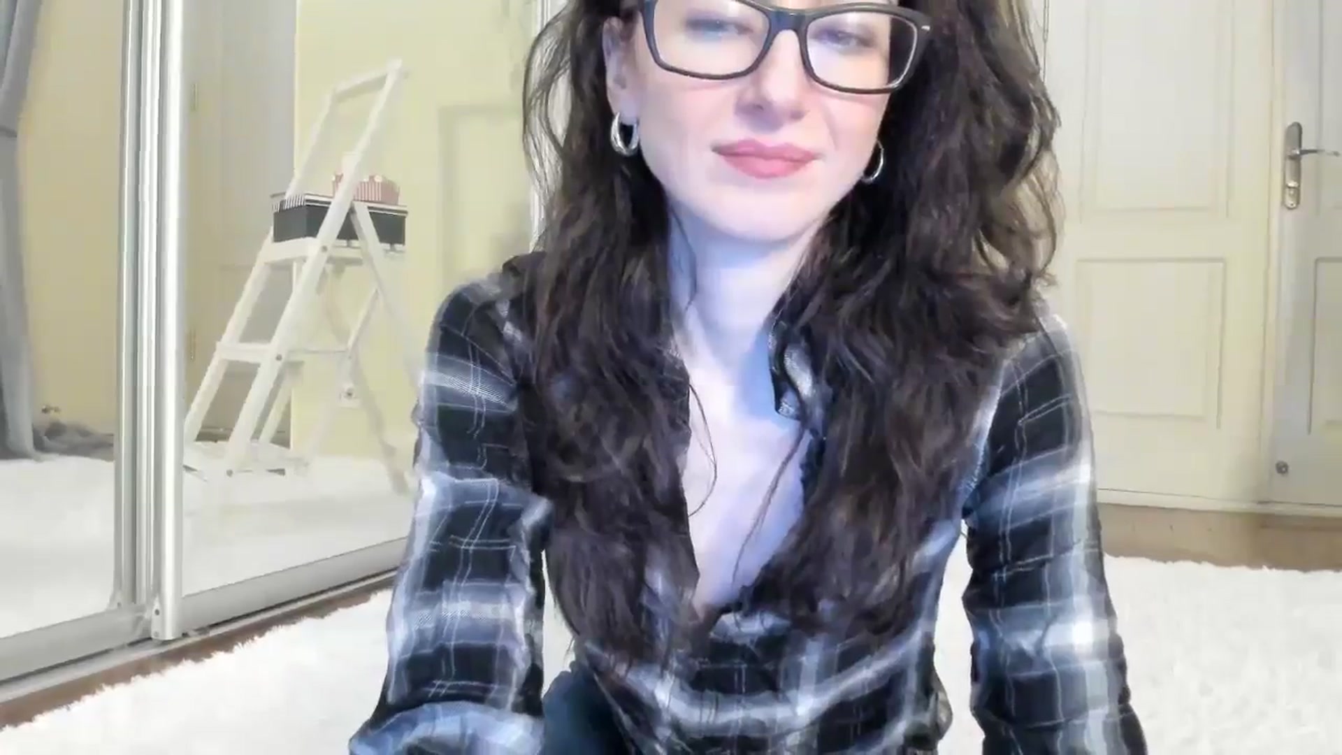 Gallery image thumbnail from Baby_Jewel's myfreecams stream on, 08/02/2024, 10:57 image 3 of 20