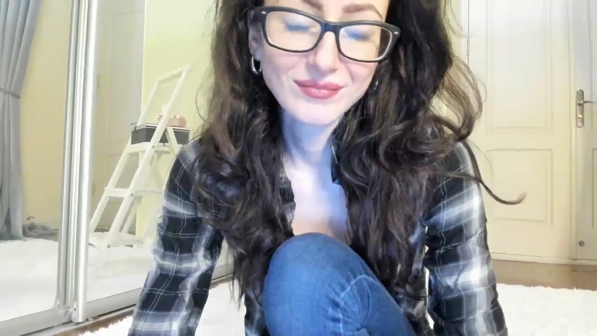 Gallery image thumbnail from Baby_Jewel's myfreecams stream on, 08/02/2024, 10:57 image 16 of 20