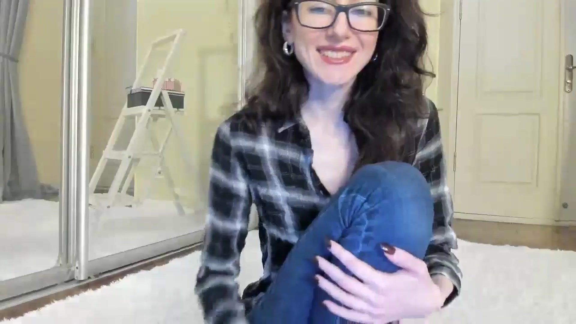 Gallery image thumbnail from Baby_Jewel's myfreecams stream on, 08/02/2024, 13:13 image 6 of 20