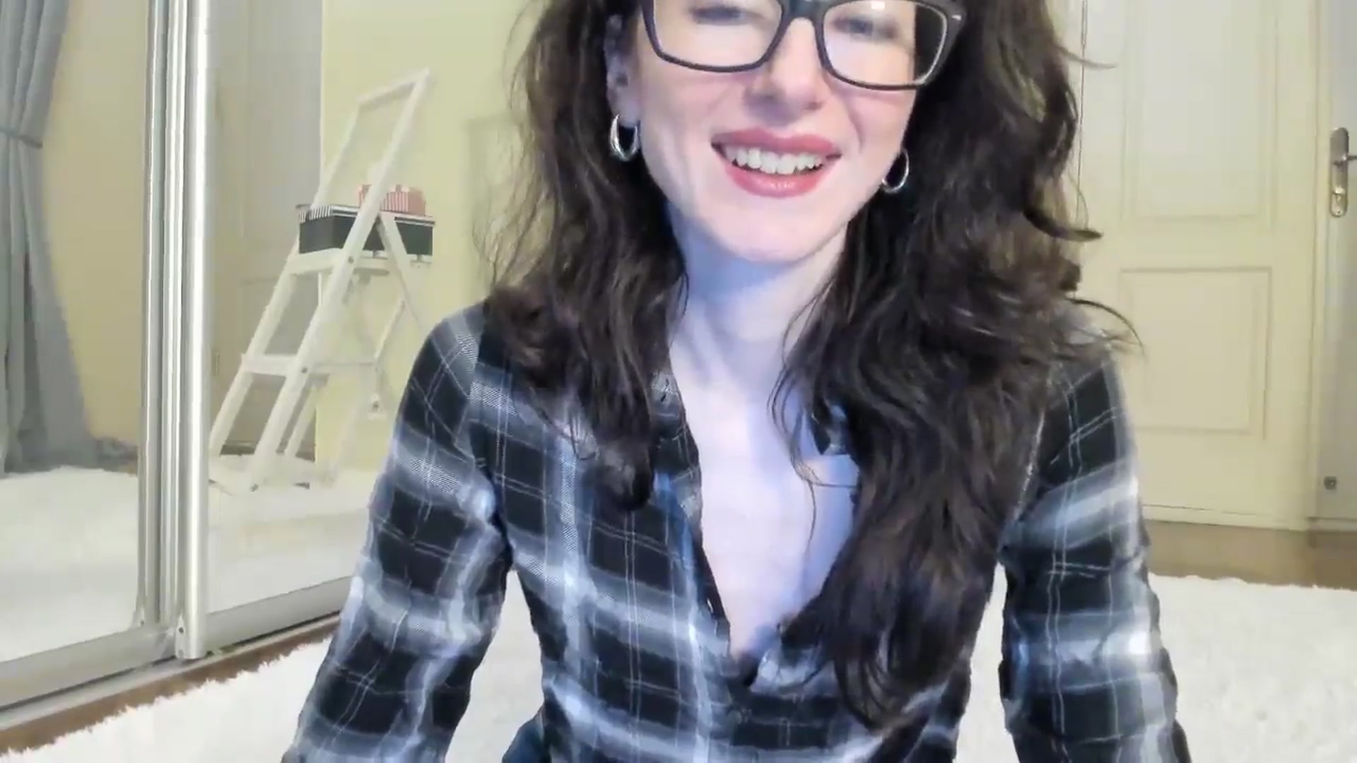 Gallery image thumbnail from Baby_Jewel's myfreecams stream on, 08/02/2024, 13:13 image 7 of 20