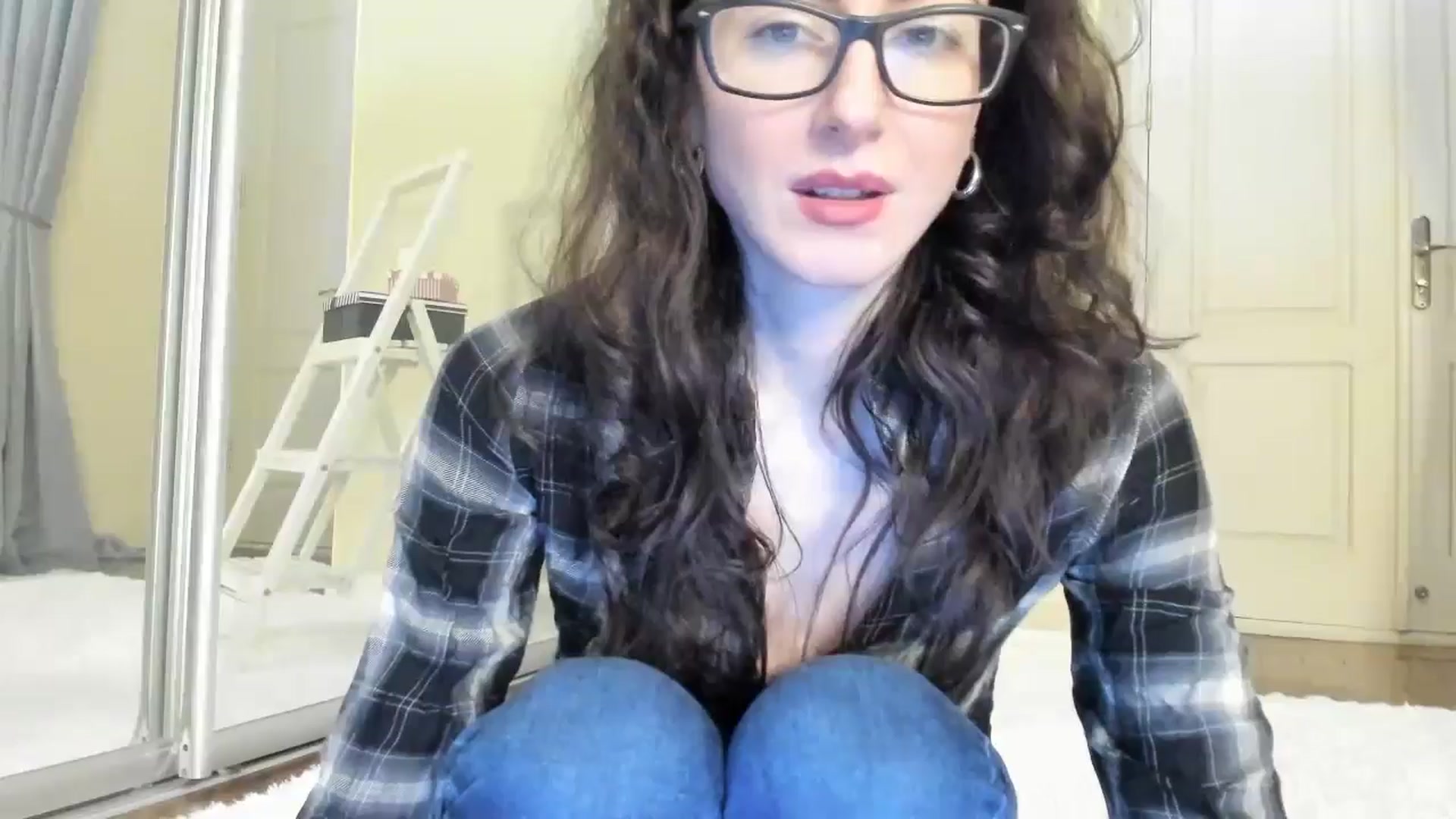 Gallery image thumbnail from Baby_Jewel's myfreecams stream on, 08/02/2024, 13:13 image 1 of 20