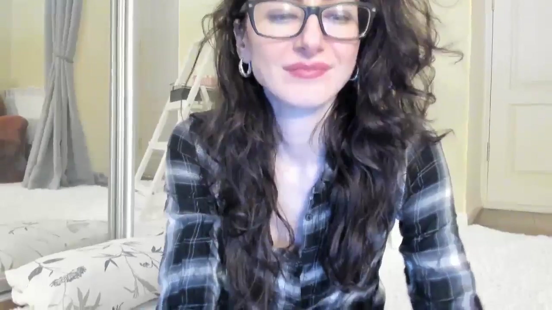 Gallery image thumbnail from Baby_Jewel's myfreecams stream on, 08/02/2024, 14:19 image 2 of 20