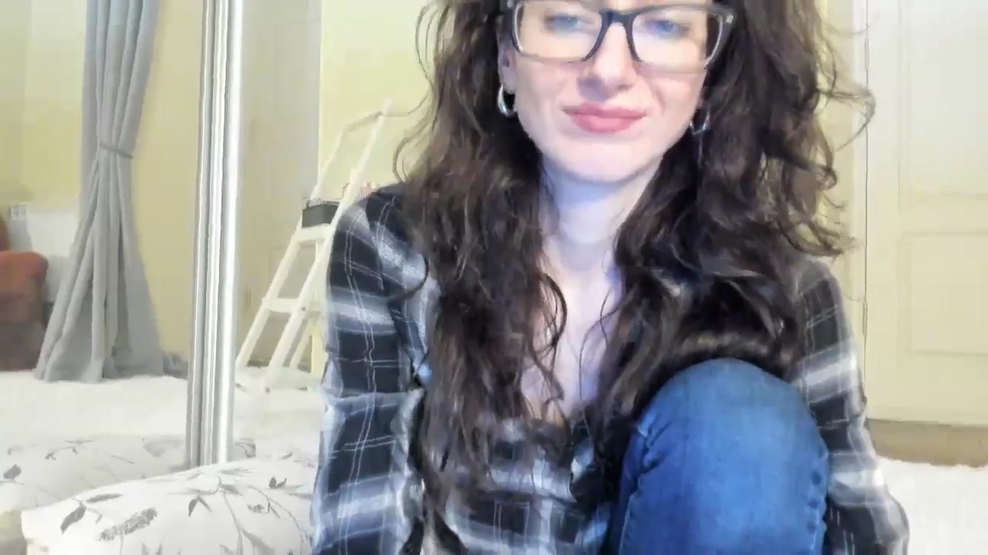 Gallery image thumbnail from Baby_Jewel's myfreecams stream on, 08/02/2024, 14:19 image 5 of 20