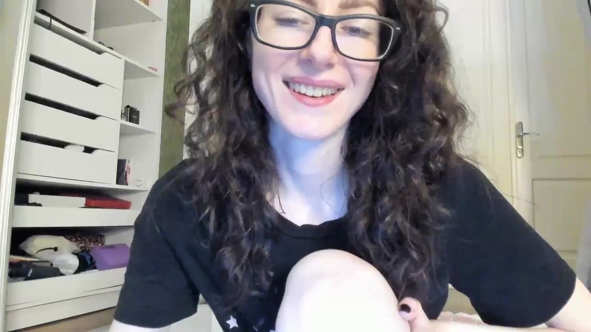 Gallery image thumbnail from Baby_Jewel's myfreecams stream on, 08/04/2024, 10:30 image 8 of 20