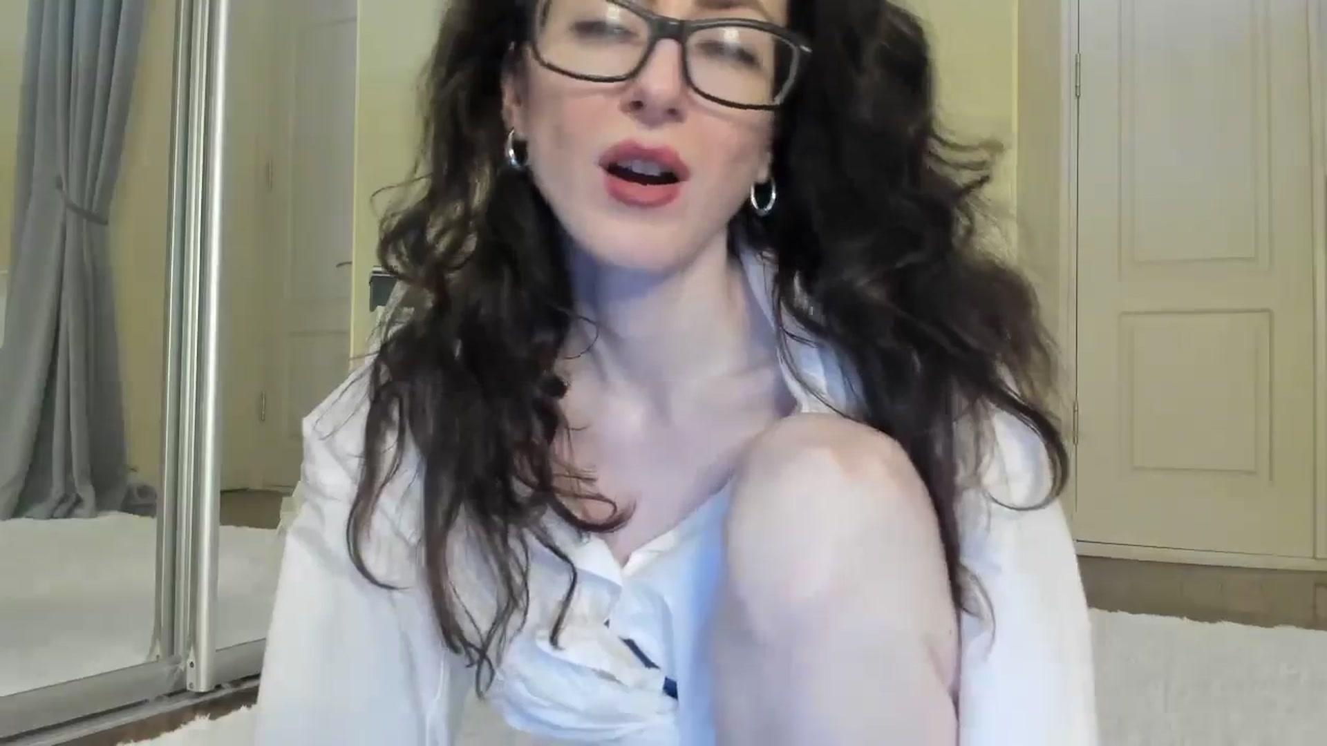 Gallery image thumbnail from Baby_Jewel's myfreecams stream on, 08/06/2024, 13:22 image 12 of 20