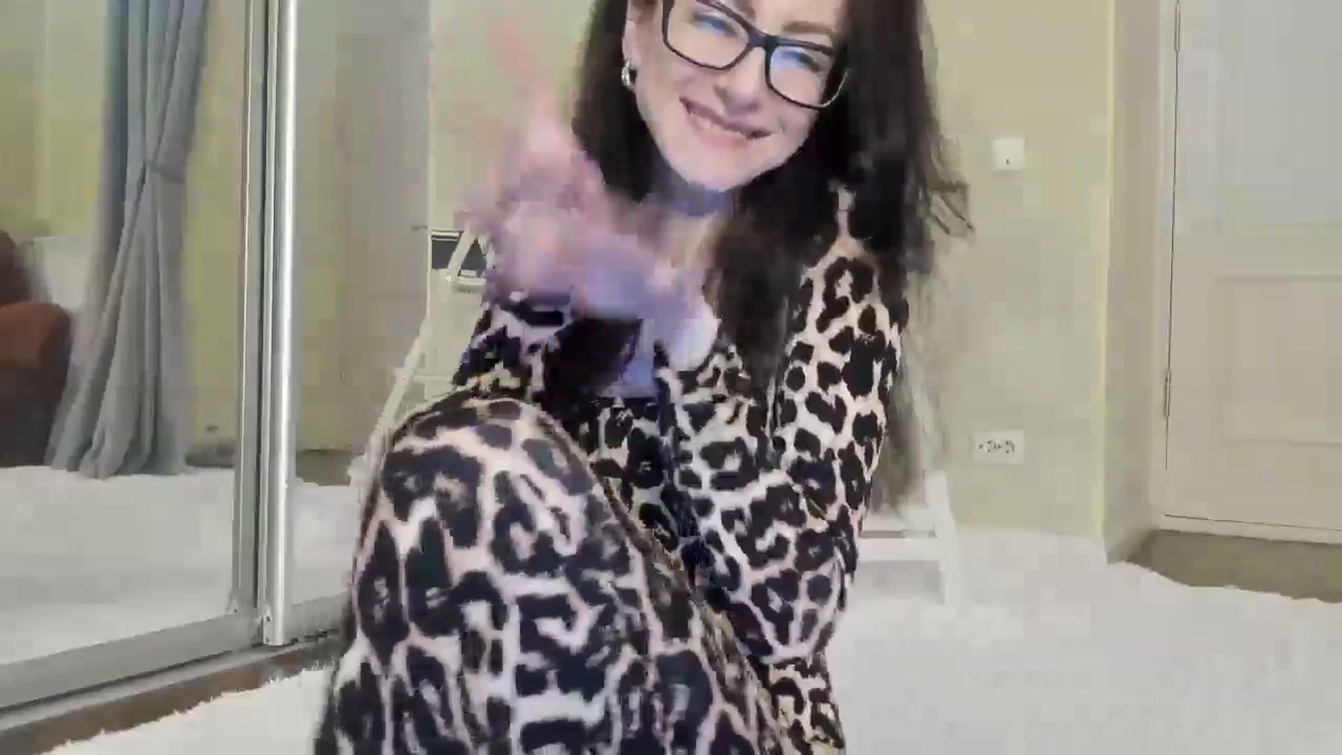 Gallery image thumbnail from Baby_Jewel's myfreecams stream on, 08/07/2024, 13:10 image 3 of 20