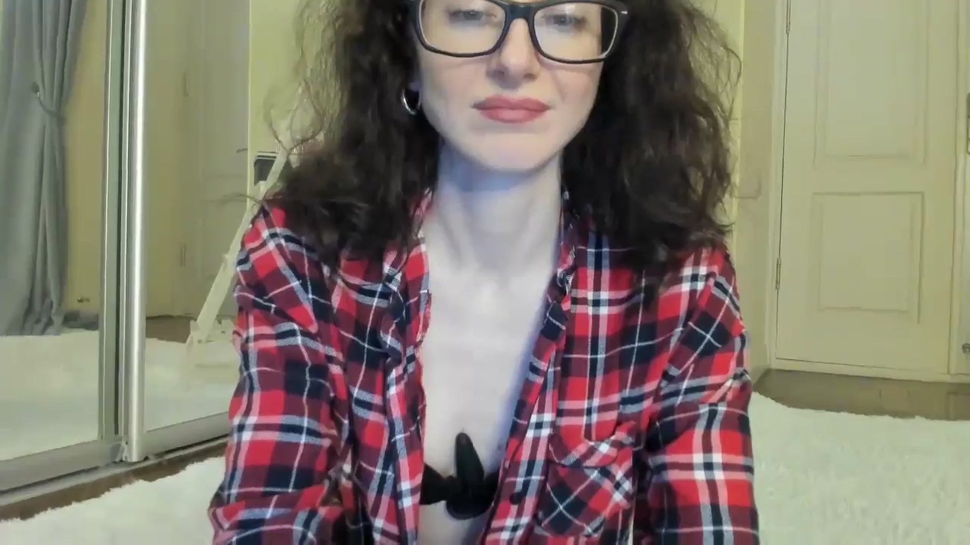 Gallery image thumbnail from Baby_Jewel's myfreecams stream on, 08/11/2024, 14:05 image 9 of 20
