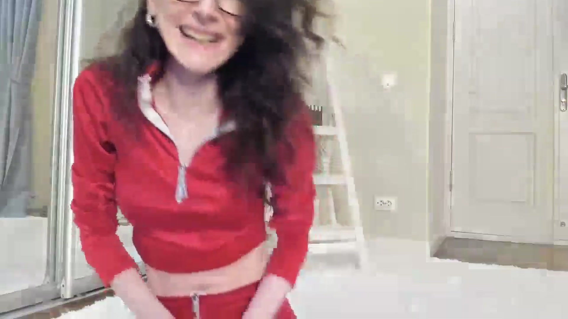 Gallery image thumbnail from Baby_Jewel's myfreecams stream on, 08/16/2024, 12:16 image 5 of 20