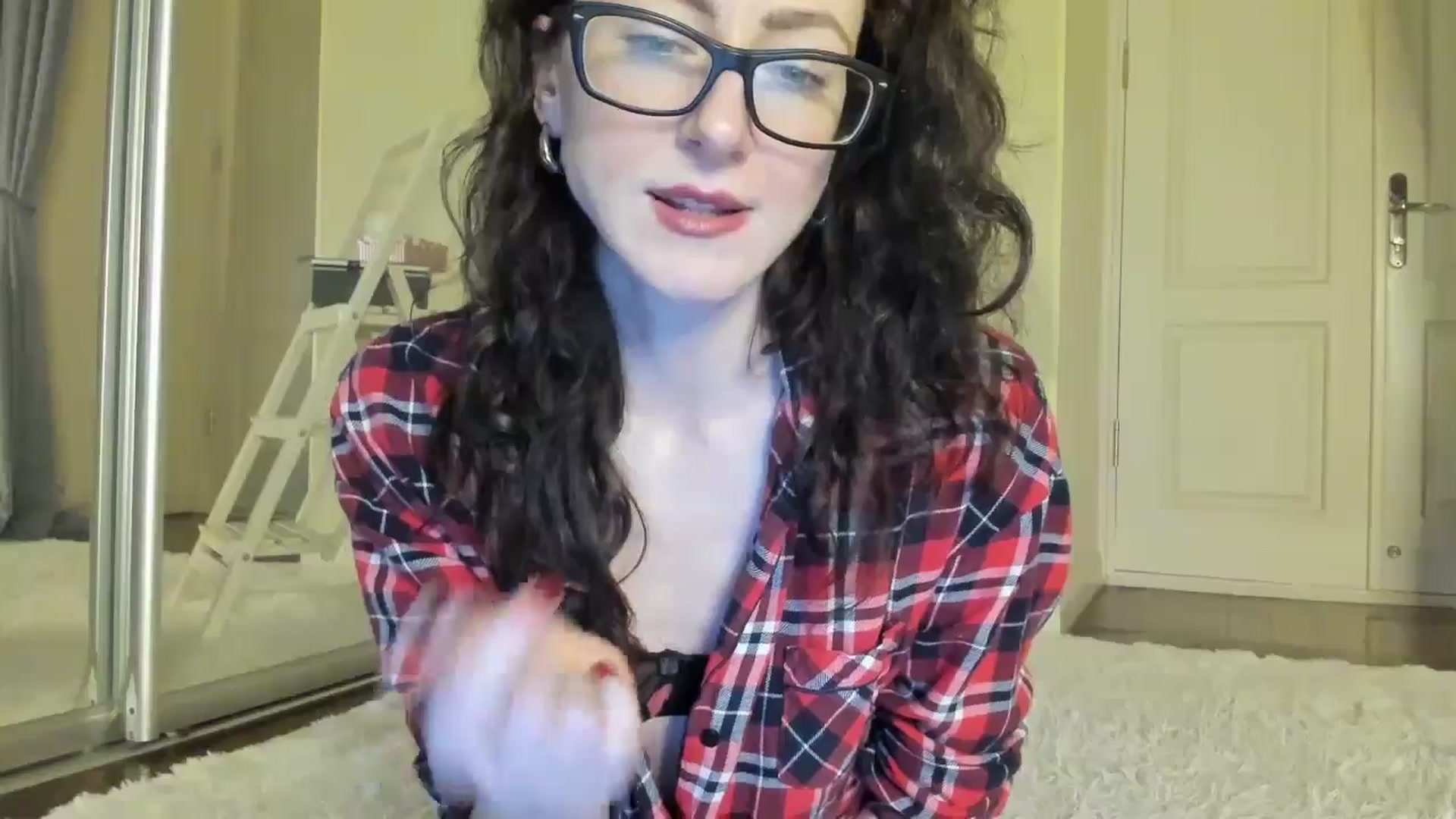 Gallery image thumbnail from Baby_Jewel's myfreecams stream on, 08/27/2024, 09:12 image 16 of 20