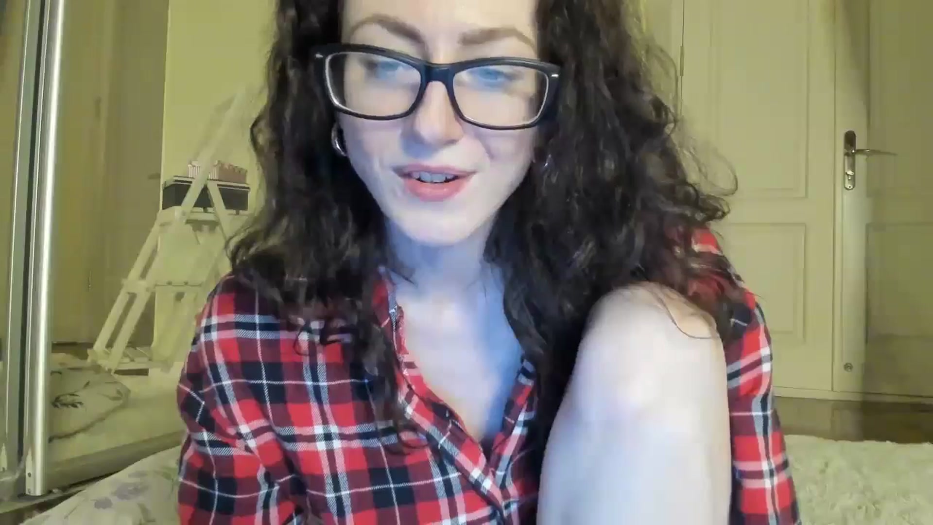Gallery image thumbnail from Baby_Jewel's myfreecams stream on, 08/27/2024, 14:08 image 14 of 20