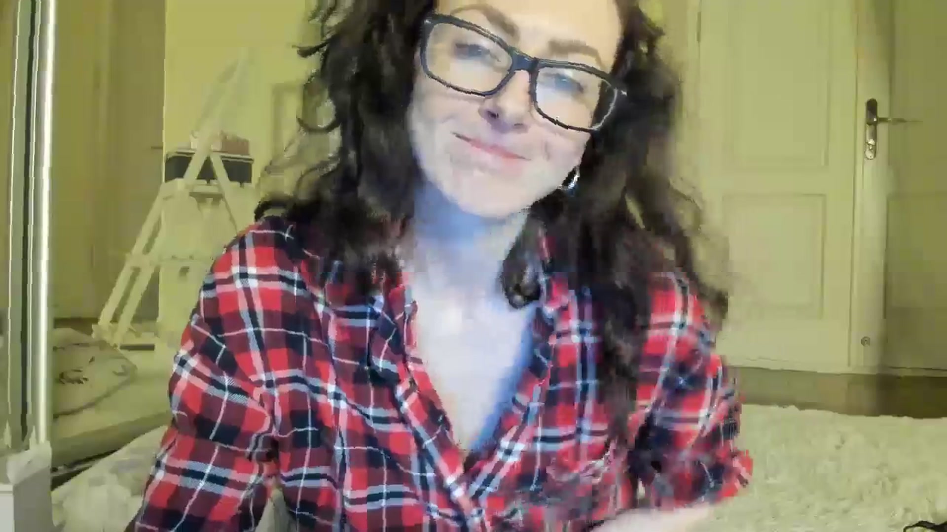 Gallery image thumbnail from Baby_Jewel's myfreecams stream on, 08/27/2024, 14:08 image 3 of 20