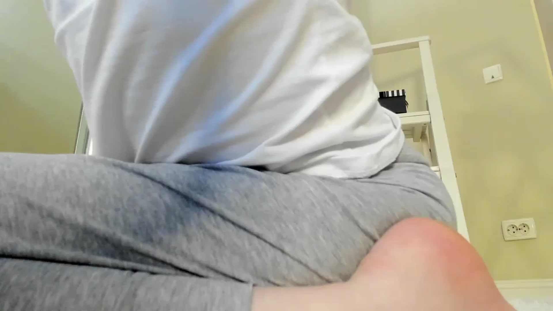 Gallery image thumbnail from Baby_Jewel's myfreecams stream on, 08/28/2024, 13:08 image 16 of 20