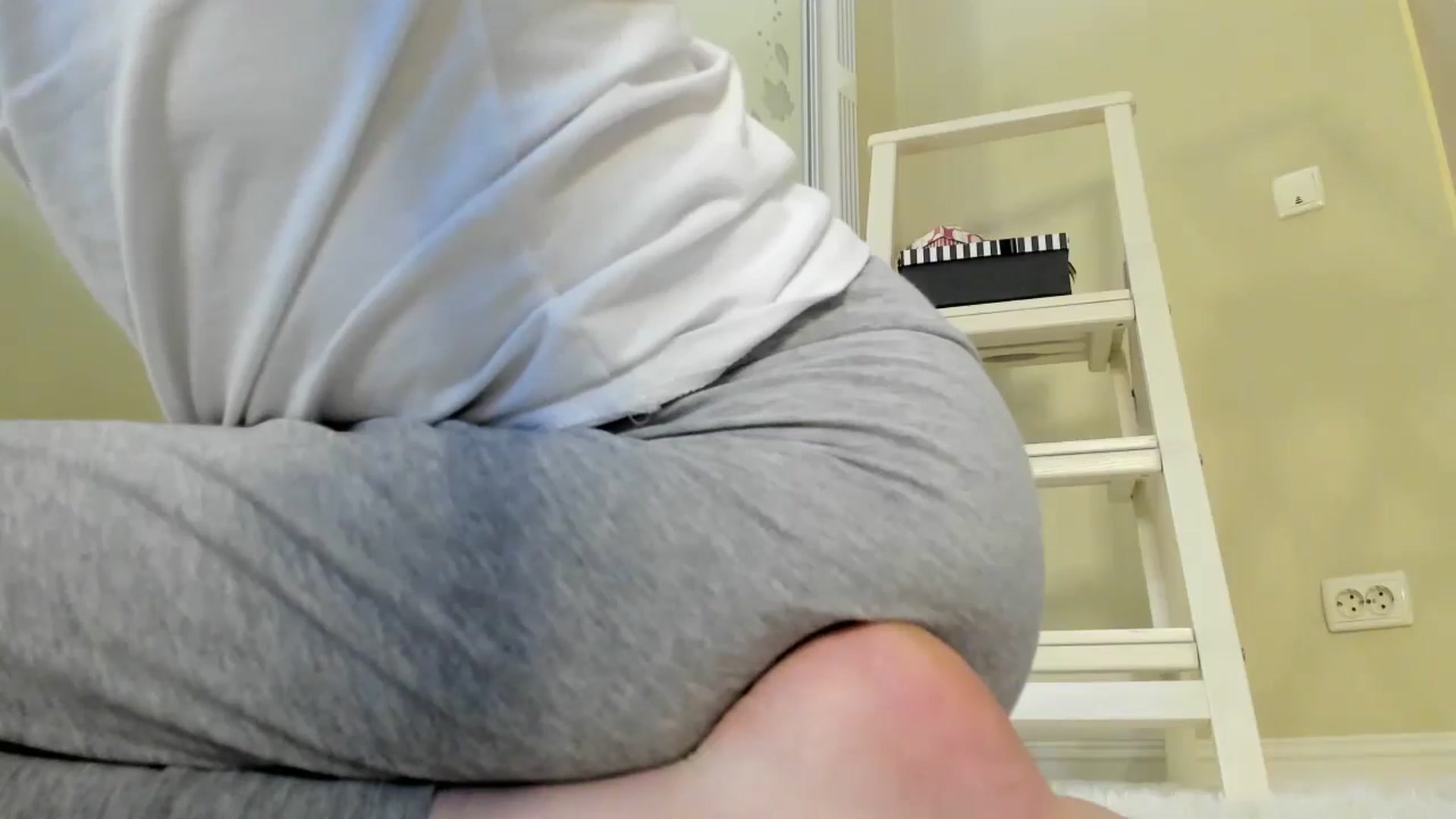 Gallery image thumbnail from Baby_Jewel's myfreecams stream on, 08/28/2024, 13:08 image 15 of 20