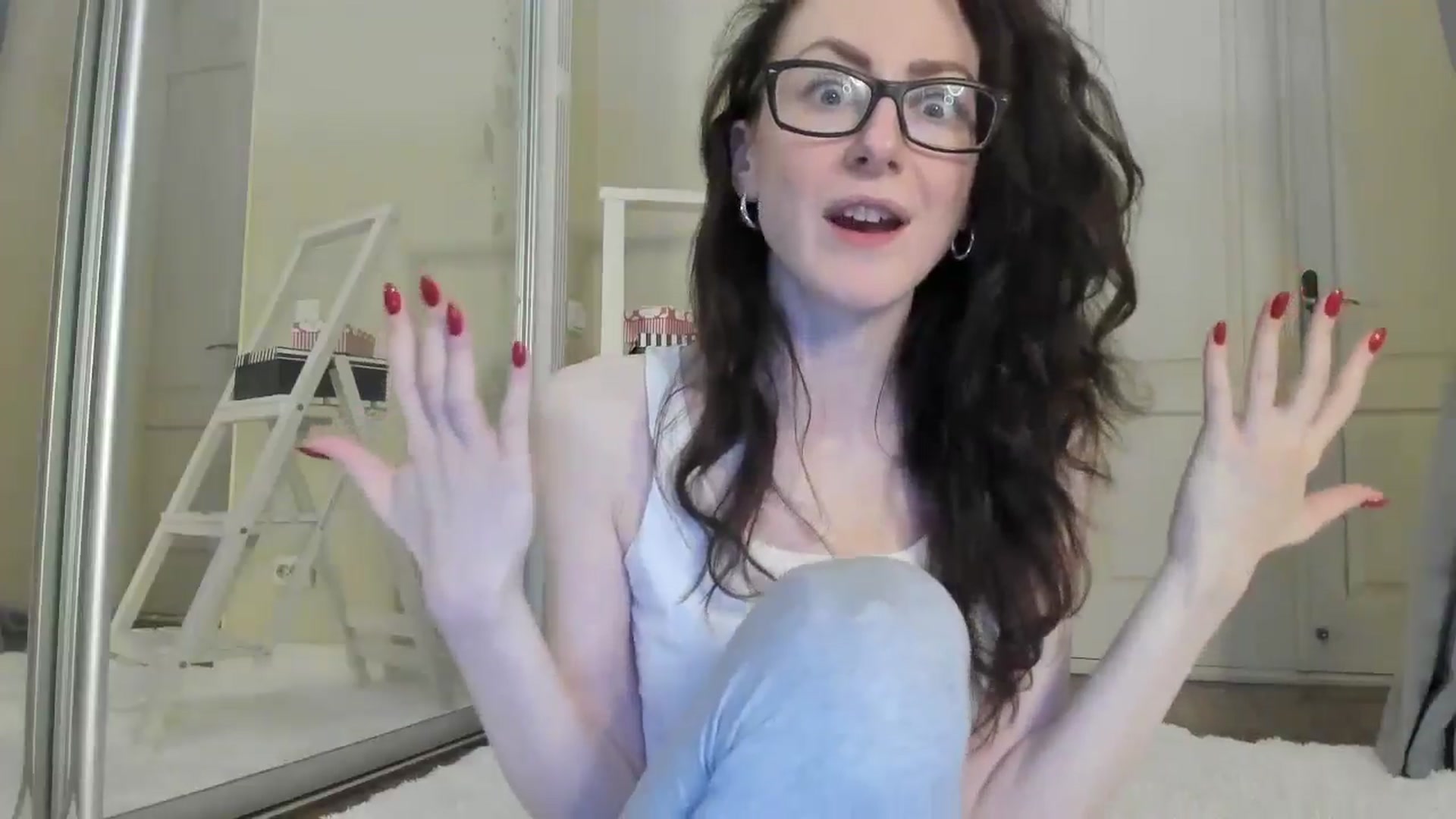 Gallery image thumbnail from Baby_Jewel's myfreecams stream on, 08/28/2024, 13:08 image 12 of 20
