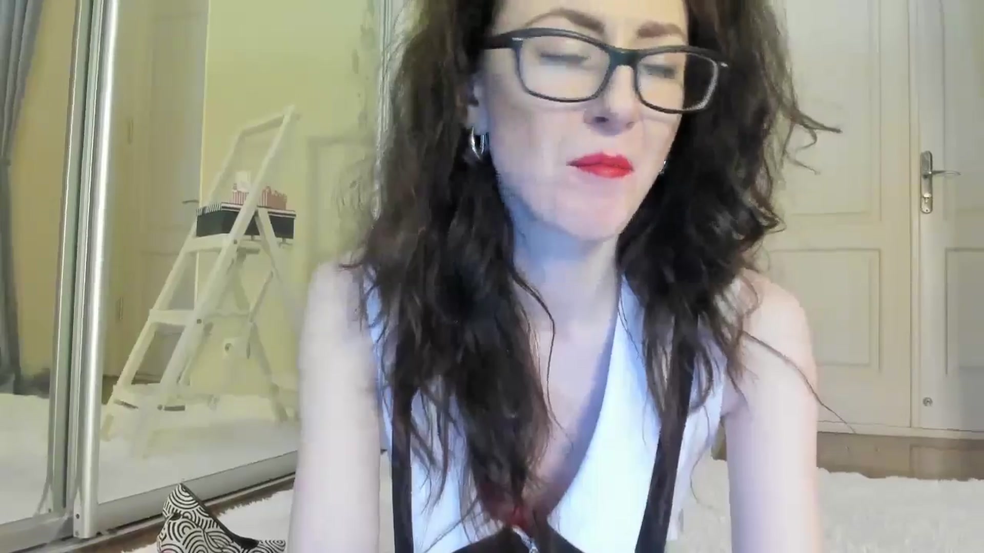 Gallery image thumbnail from Baby_Jewel's myfreecams stream on, 08/30/2024, 10:25 image 18 of 20
