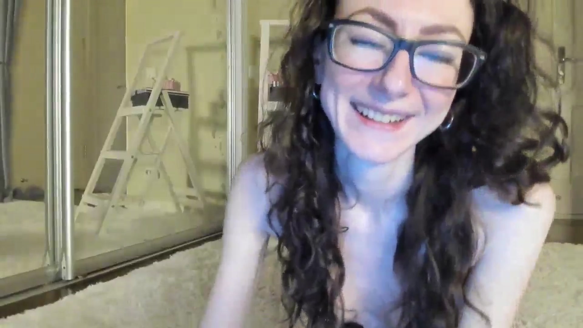 Gallery image thumbnail from Baby_Jewel's myfreecams stream on, 09/04/2024, 08:53 image 10 of 20