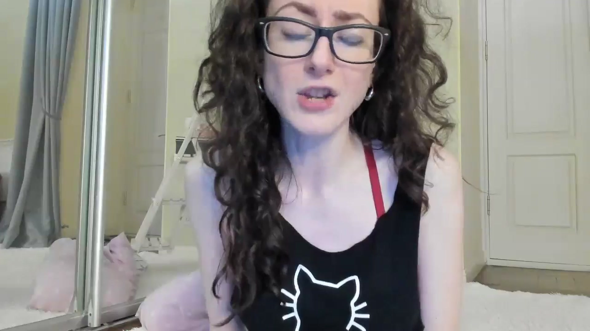 Gallery image thumbnail from Baby_Jewel's myfreecams stream on, 09/06/2024, 12:19 image 7 of 20
