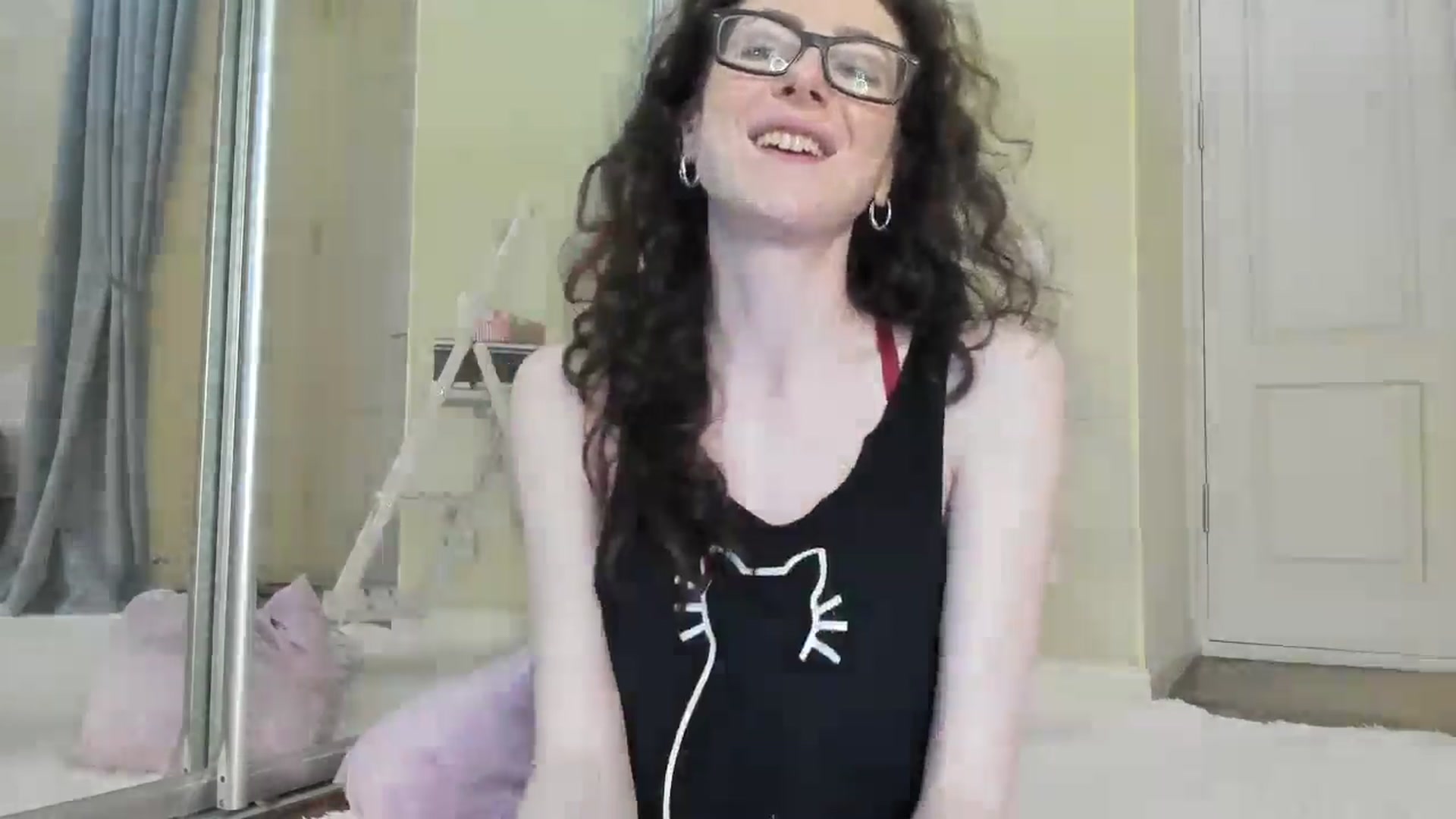 Gallery image thumbnail from Baby_Jewel's myfreecams stream on, 09/06/2024, 12:19 image 8 of 20