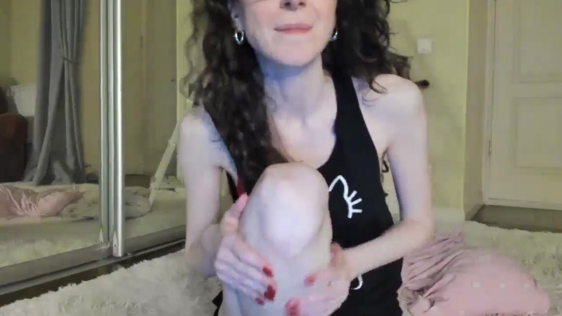 Gallery image thumbnail from Baby_Jewel's myfreecams stream on, 09/06/2024, 14:24 image 8 of 20
